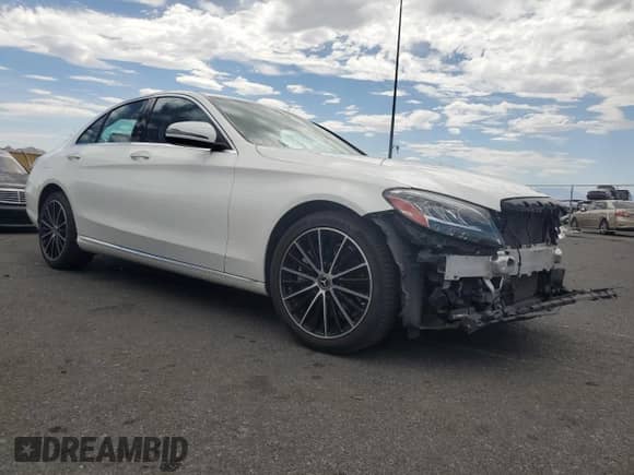 2020 Mercedes-Benz C 300 z VIN W1KWF8DB5LR594111, wystawiony jako Copart lot #69778805 z przebiegiem 34 718 mil mil oraz Szkoda całkowita • Salvage title. Historia ofert i sprzedaży dostępna na DreamBid. Obrazek 4.