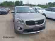 2017 Kia Sorento EX z VIN 5XYPHDA54HG205187, wystawiony jako IAAI lot #42894138 z przebiegiem 156 806 mil mil oraz . Historia ofert i sprzedaży dostępna na DreamBid. Obrazek 12.