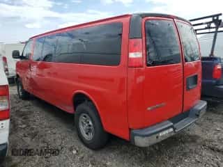 2018 Chevrolet Express Passenger LT z VIN 1GAZGPFG8J1336841, wystawiony jako Copart lot #81023605 z przebiegiem 247 751 mil mil oraz Czysty tytuł • Clean title. Historia ofert i sprzedaży dostępna na DreamBid. Obrazek 2.