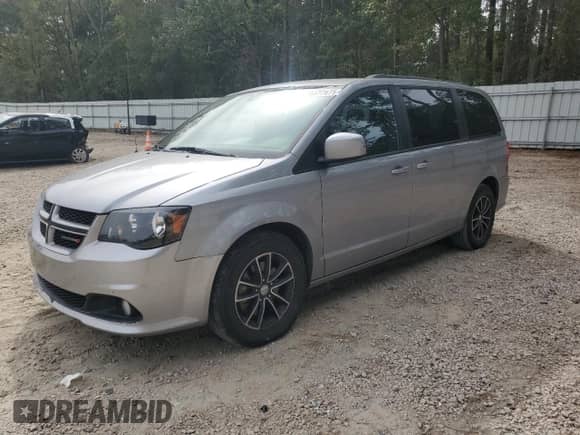 2018 Dodge Grand Caravan GT with VIN 2C4RDGEG7JR336603, listed as a Copart auction lot 86477875 with 103,327 mi miles and Clean title. Bid and sale history available at DreamBid. Image 1.