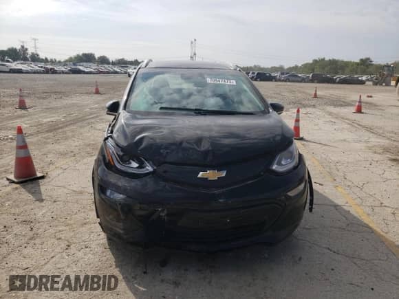 2020 Chevrolet Bolt EV Premier z VIN 1G1FZ6S09L4121096, wystawiony jako Copart lot #70947473 z przebiegiem 20 242 mil mil oraz . Historia ofert i sprzedaży dostępna na DreamBid. Obrazek 5.