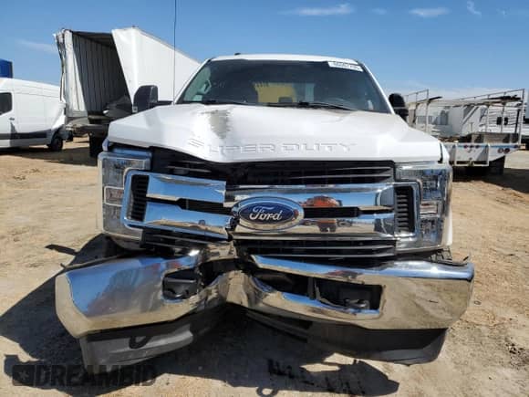 2018 Ford F-250 XL z VIN 1FT7W2BT9JEB38334, wystawiony jako Copart lot #66507795 z przebiegiem 122 685 mil mil oraz Szkoda całkowita • Salvage title. Historia ofert i sprzedaży dostępna na DreamBid. Obrazek 5.