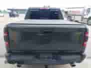 2022 Ram 1500 Laramie z VIN 1C6SRFJM3NN104261, wystawiony jako IAAI lot #42700393 z przebiegiem 99 055 mil mil oraz . Historia ofert i sprzedaży dostępna na DreamBid. Obrazek 16.