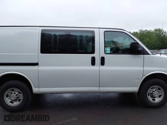 2022 Chevrolet Express Cargo with VIN 1GCWGAF75N1274456, listed as a IAAI auction lot 42434173 with 57,622 mi miles and . Bid and sale history available at DreamBid. Image 13.