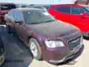 2020 Chrysler 300 Touring с VIN 2C3CCAAG6LH189554, выставлен на аукционе IAAI как лот 42914113 с пробегом 66 507 миль миль и . История ставок и продаж доступна на DreamBid. Изображение 1.