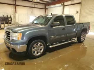 2013 GMC Sierra 1500 SLE z VIN 3GTP2VE71DG217344, wystawiony jako Copart lot #69685695 z przebiegiem 205 176 mil mil oraz Czysty tytuł • Clean title. Historia ofert i sprzedaży dostępna na DreamBid. Obrazek 1.