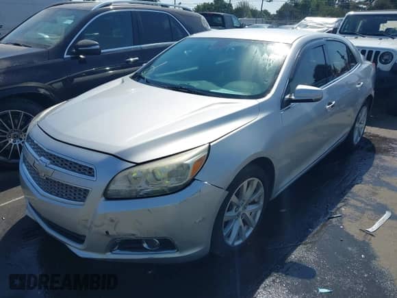 2013 Chevrolet Malibu LTZ с VIN 1G11H5SA4DF254502, выставлен на аукционе IAAI как лот 43303370 с пробегом 175 924 миль миль и . История ставок и продаж доступна на DreamBid. Изображение 2.