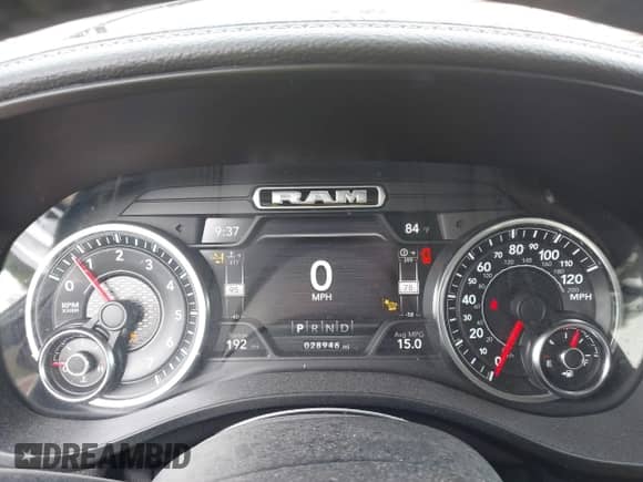 2021 Ram 1500 Laramie z VIN 1C6SRFJT3MN538900, wystawiony jako IAAI lot #42924937 z przebiegiem 28 946 mil mil oraz . Historia ofert i sprzedaży dostępna na DreamBid. Obrazek 7.