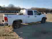 2007 GMC Sierra 1500 SLE1 with VIN 2GTEK13C971682662, listed as a Copart auction lot 86144904 with 443,980 mi miles and Salvage title. Bid and sale history available at DreamBid. Image 3.