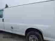 2014 Chevrolet Express Cargo z VIN 1GCZGTBG8E1157484, wystawiony jako IAAI lot #41784601 z przebiegiem 225 694 mil mil oraz . Historia ofert i sprzedaży dostępna na DreamBid. Obrazek 14.