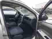 2008 Jeep Compass Sport с VIN 1J8FT47088D649623, выставлен на аукционе IAAI как лот 42862040 с пробегом 193 485 миль миль и . История ставок и продаж доступна на DreamBid. Изображение 5.