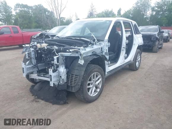 2023 Jeep Grand Cherokee Altitude с VIN 1C4RJHAG7PC642934, выставлен на аукционе IAAI как лот 42479773 с пробегом Не указан миль и . История ставок и продаж доступна на DreamBid. Изображение 2.