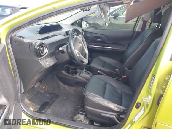 2015 Toyota Prius One z VIN JTDKDTB34F1086499, wystawiony jako IAAI lot #42308710 z przebiegiem 81 782 mil mil oraz . Historia ofert i sprzedaży dostępna na DreamBid. Obrazek 5.