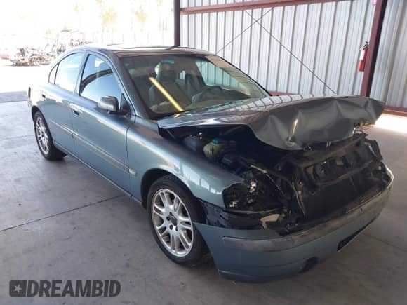 2004 Volvo S60 с VIN YV1RS59V242400692, выставлен на аукционе IAAI как лот 42766535 с пробегом 145 306 миль миль и . История ставок и продаж доступна на DreamBid. Изображение 1.