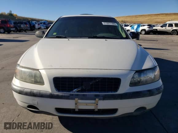 2001 Volvo S60 с VIN YV1RS61R412084860, выставлен на аукционе Copart как лот 77227144 с пробегом 170 853 миль миль и На запчасти • Non repairable. История ставок и продаж доступна на DreamBid. Изображение 5.