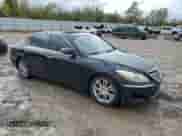 2013 Hyundai Genesis 3.8L z VIN KMHGC4DD7DU253904, wystawiony jako Copart lot #90509005 z przebiegiem 140 302 mil mil oraz Czysty tytuł • Clean title. Historia ofert i sprzedaży dostępna na DreamBid. Obrazek 4.