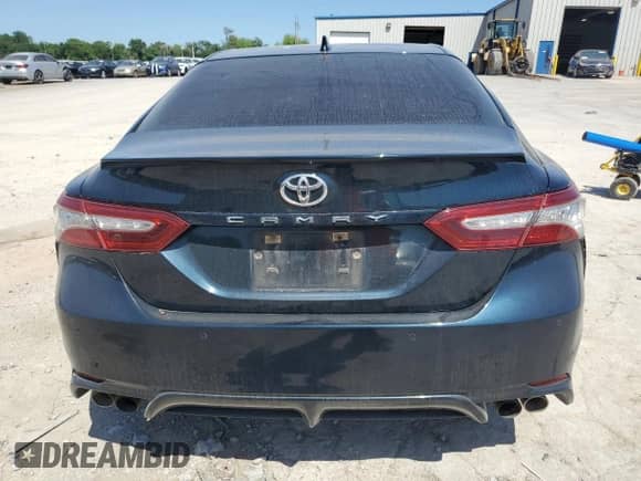 2018 Toyota Camry XSE z VIN 4T1BZ1HK3JU504302, wystawiony jako Copart lot #56236995 z przebiegiem 176 101 mil mil oraz Szkoda całkowita • Salvage title. Historia ofert i sprzedaży dostępna na DreamBid. Obrazek 6.