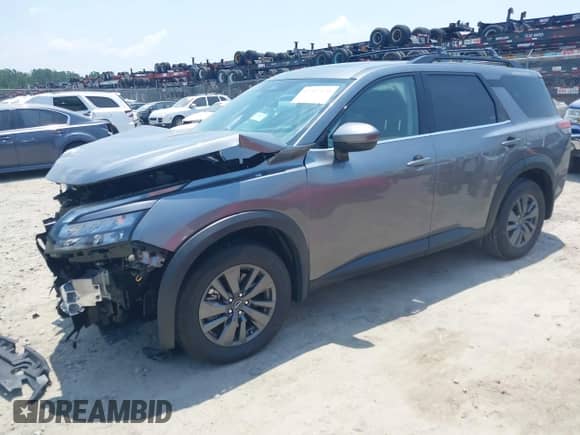 2025 Nissan Pathfinder SV с VIN 5N1DR3BB9SC223268, выставлен на аукционе IAAI как лот 42597120 с пробегом 3 071 миль миль и . История ставок и продаж доступна на DreamBid. Изображение 18.