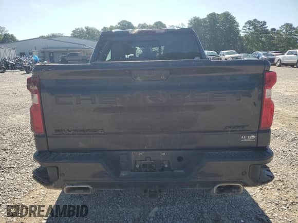 2023 Chevrolet Silverado 1500 RST с VIN 2GCUDEED8P1119928, выставлен на аукционе Copart как лот 64050205 с пробегом 43 551 миль миль и Списание • Salvage title. История ставок и продаж доступна на DreamBid. Изображение 6.