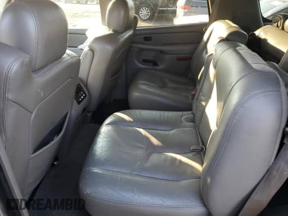 2004 Chevrolet Tahoe LT с VIN 1GNEC13Z74R239907, выставлен на аукционе Copart как лот 72053955 с пробегом 280 414 миль миль и Чистый • Clean title. История ставок и продаж доступна на DreamBid. Изображение 11.
