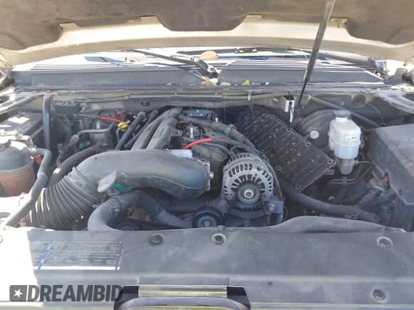 2007 Chevrolet Suburban LT with VIN 3GNFC16057G186159, listed as a IAAI auction lot 43593265 with 166,801 mi miles and . Bid and sale history available at DreamBid. Image 10.