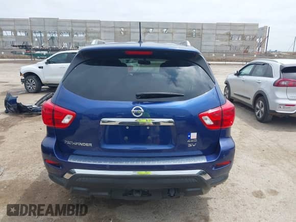 2017 Nissan Pathfinder Platinum z VIN 5N1DR2MM8HC643220, wystawiony jako IAAI lot #42419397 z przebiegiem 94 735 mil mil oraz . Historia ofert i sprzedaży dostępna na DreamBid. Obrazek 17.