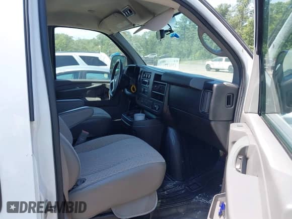 2015 Chevrolet Express Passenger LT с VIN 1GAZG1FG0F1152286, выставлен на аукционе IAAI как лот 42963764 с пробегом 30 155 миль миль и . История ставок и продаж доступна на DreamBid. Изображение 5.