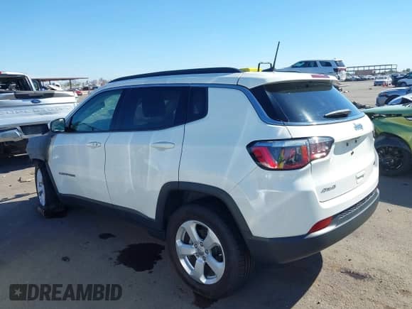 2018 Jeep Compass Latitude с VIN 3C4NJDBB1JT455503, выставлен на аукционе IAAI как лот 43194878 с пробегом Не указан миль и . История ставок и продаж доступна на DreamBid. Изображение 3.