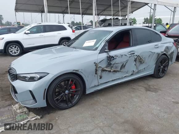 2023 BMW 3 Series M340i xDrive with VIN 3MW49FF08P8C88221, listed as a IAAI auction lot 42504354 with 31,398 mi miles and . Bid and sale history available at DreamBid. Image 17.