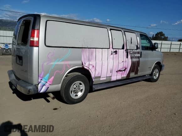 2005 Chevrolet Express Passenger с VIN 1GAHG39U851114716, выставлен на аукционе Copart как лот 49903085 с пробегом 148 670 миль миль и Чистый • Clean title. История ставок и продаж доступна на DreamBid. Изображение 3.