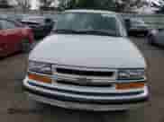 2000 Chevrolet Blazer LT с VIN 1GNCS13W8Y2335804, выставлен на аукционе Copart как лот 57310095 с пробегом 120 743 миль миль и Списание • Salvage title. История ставок и продаж доступна на DreamBid. Изображение 5.