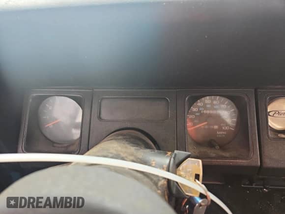 1995 Jeep Wrangler S with VIN 1J4FY19P7SP273157, listed as a Copart auction lot 80282215 with 188,501 mi miles and Clean title. Bid and sale history available at DreamBid. Image 9.