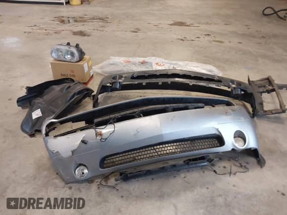 2014 Dodge Challenger R/T с VIN 2C3CDYBT5EH299046, выставлен на аукционе IAAI как лот 41330322 с пробегом 131 738 миль миль и . История ставок и продаж доступна на DreamBid. Изображение 18.