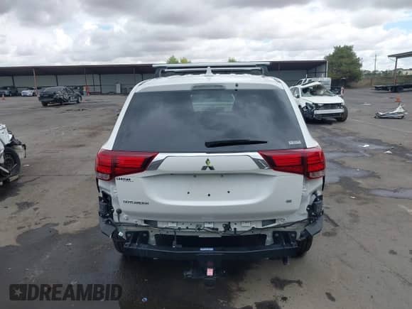 2020 Mitsubishi Outlander ES с VIN JA4AZ3A32LZ003688, выставлен на аукционе IAAI как лот 43371741 с пробегом 51 186 миль миль и . История ставок и продаж доступна на DreamBid. Изображение 6.