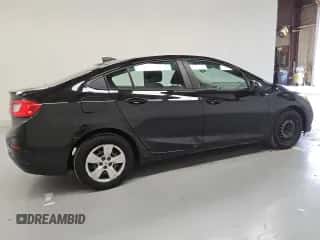 2018 Chevrolet Cruze LS z VIN 1G1BC5SM3J7144625, wystawiony jako Copart lot #67818475 z przebiegiem 109 879 mil mil oraz Czysty tytuł • Clean title. Historia ofert i sprzedaży dostępna na DreamBid. Obrazek 3.