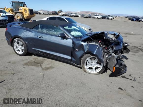 2023 Chevrolet Camaro 1LT z VIN 1G1FB3DS5P0131591, wystawiony jako Copart lot #76425024 z przebiegiem Nie podano mil oraz Szkoda całkowita • Salvage title. Historia ofert i sprzedaży dostępna na DreamBid. Obrazek 4.