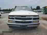 1988 Chevrolet Silverado 1500 с VIN 1GCDC14Z4JZ180118, выставлен на аукционе Copart как лот 63988084 с пробегом 45 030 миль миль и Списание • Salvage title. История ставок и продаж доступна на DreamBid. Изображение 5.