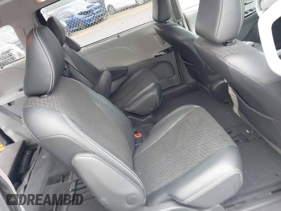 2013 Toyota Sienna SE with VIN 5TDXK3DC0DS402103, listed as a IAAI auction lot 42365899 with 149,400 mi miles and . Bid and sale history available at DreamBid. Image 8.