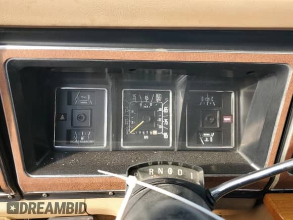 1984 Ford Econoline Cargo with VIN 1FMDE11F6EHA00696, listed as a Copart auction lot 42339305 with 40,518 mi miles and Salvage title. Bid and sale history available at DreamBid. Image 9.