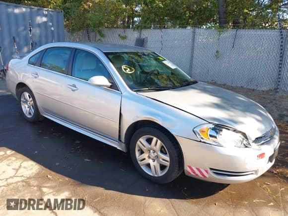 2013 Chevrolet Impala LT z VIN 2G1WB5E32D1173137, wystawiony jako IAAI lot #43435452 z przebiegiem 42 297 mil mil oraz . Historia ofert i sprzedaży dostępna na DreamBid. Obrazek 1.