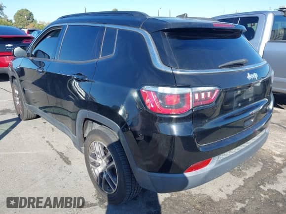 2018 Jeep Compass Latitude with VIN 3C4NJCBB4JT500329, listed as a IAAI auction lot 43486064 with 95,725 mi miles and . Bid and sale history available at DreamBid. Image 3.