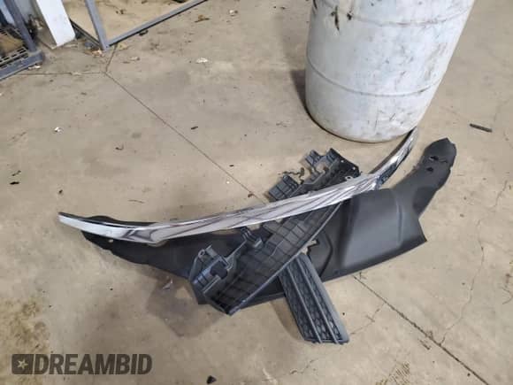 2016 Honda Pilot EX z VIN 5FNYF5H30GB018426, wystawiony jako Copart lot #66838955 z przebiegiem 142 016 mil mil oraz Szkoda całkowita • Salvage title. Historia ofert i sprzedaży dostępna na DreamBid. Obrazek 13.