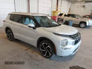 2024 Mitsubishi Outlander SEL with VIN JA4J4WA89RZ003725, listed as a IAAI auction lot 42232056 with 46,502 mi miles and . Bid and sale history available at DreamBid. Image 1.