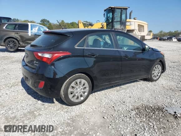 2017 Hyundai Elantra z VIN KMHD35LH6HU378007, wystawiony jako Copart lot #86100685 z przebiegiem 124 558 mil mil oraz Szkoda całkowita • Salvage title. Historia ofert i sprzedaży dostępna na DreamBid. Obrazek 3.