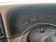 2002 Chevrolet Tahoe Z71 с VIN 1GNEK13Z52R325832, выставлен на аукционе Copart как лот 71494415 с пробегом Не указан миль и Списание • Salvage title. История ставок и продаж доступна на DreamBid. Изображение 9.