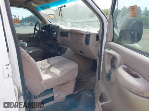 2001 Chevrolet City Express Cargo with VIN 1GBFG15W511243084, listed as a IAAI auction lot 42195816 with 395,589 mi miles and . Bid and sale history available at DreamBid. Image 5.