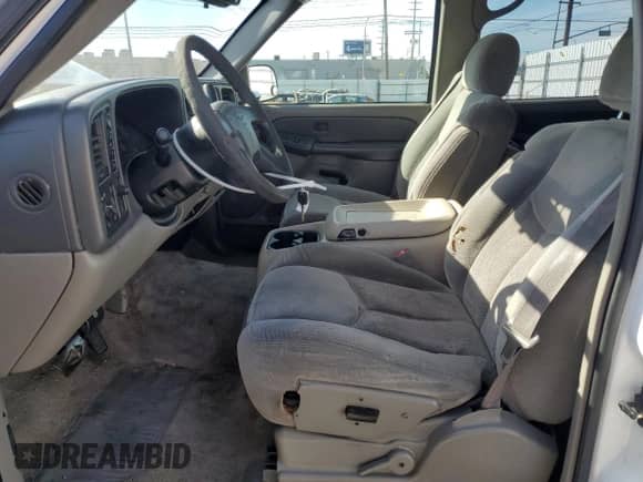 2003 Chevrolet Tahoe Special Service с VIN 1GNEK13Z93J275579, выставлен на аукционе Copart как лот 84883804 с пробегом 191 321 миль миль и Списание • Salvage title. История ставок и продаж доступна на DreamBid. Изображение 7.