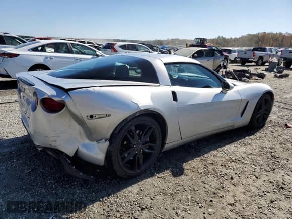 2009 Chevrolet Corvette 3LT z VIN 1G1YY26W695102866, wystawiony jako Copart lot #77631814 z przebiegiem 159 922 mil mil oraz Szkoda całkowita • Salvage title. Historia ofert i sprzedaży dostępna na DreamBid. Obrazek 3.
