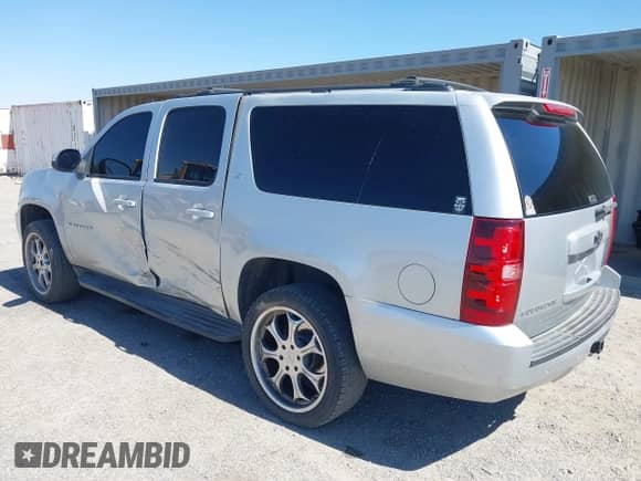 2013 Chevrolet Suburban LT с VIN 1GNSCJE01DR311928, выставлен на аукционе IAAI как лот 42733924 с пробегом 169 036 миль миль и . История ставок и продаж доступна на DreamBid. Изображение 3.