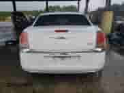2011 Chrysler 300 с VIN 2C3CA4CG7BH526350, выставлен на аукционе Copart как лот 84031134 с пробегом 216 322 миль миль и Списание • Salvage title. История ставок и продаж доступна на DreamBid. Изображение 6.